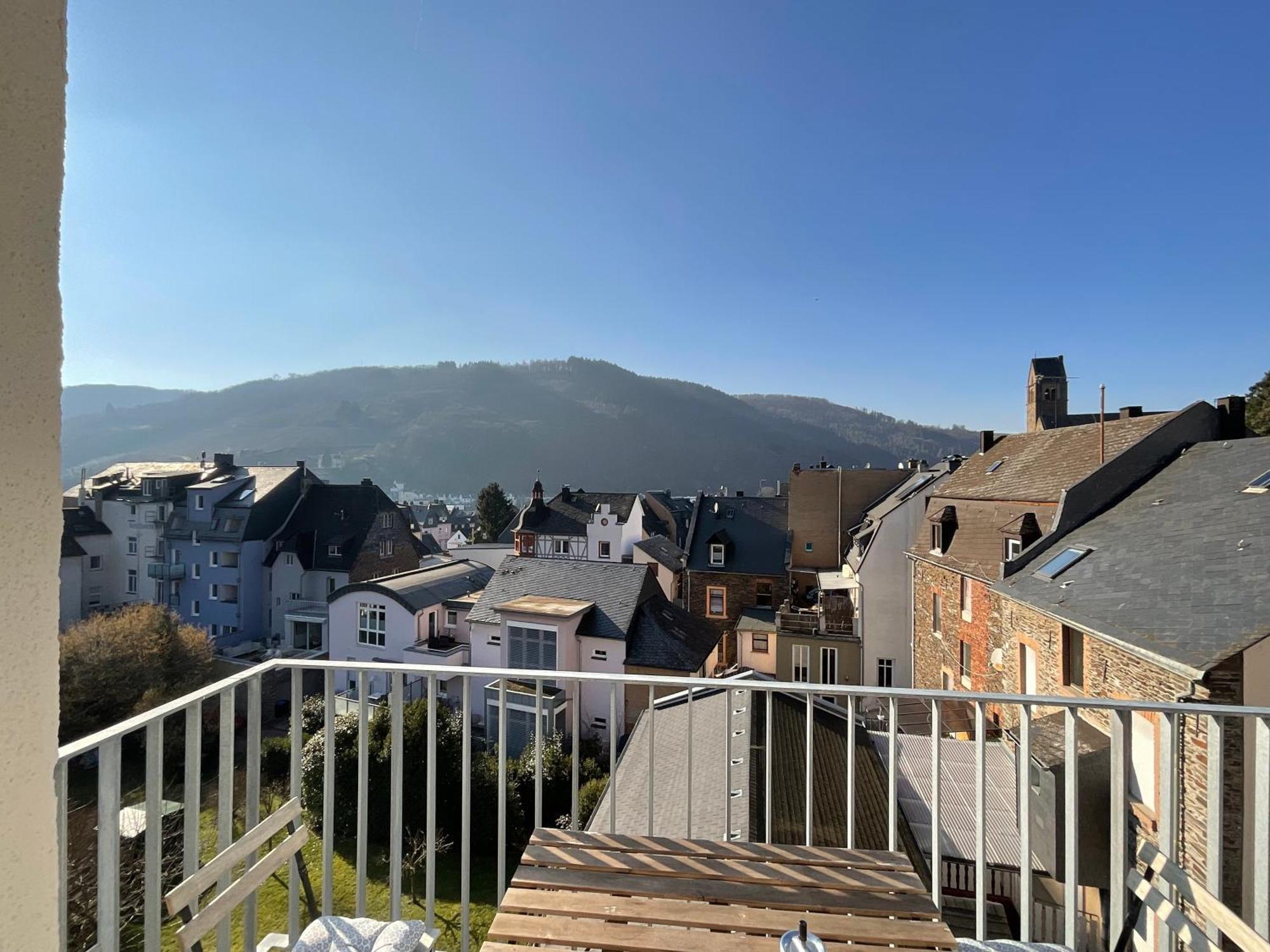 Modernes Apartement Mit Balkon In Toplage! Traben-Trarbach Exterior photo
